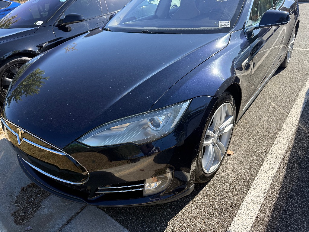 2015 Tesla Model S 85D's photo